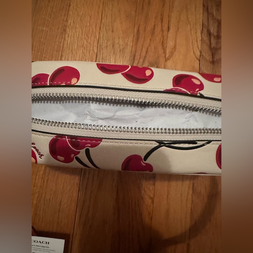 Coach Jamie Camera Bag In Smooth Leather Cherry Print Purse Crossbody NWOT - Picture 9 of 11